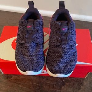 Kid Brand New Nike Roshe One